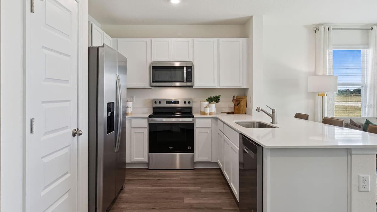 4288 BUTTERSCOTCH CIRCLE — photo 7 of 30