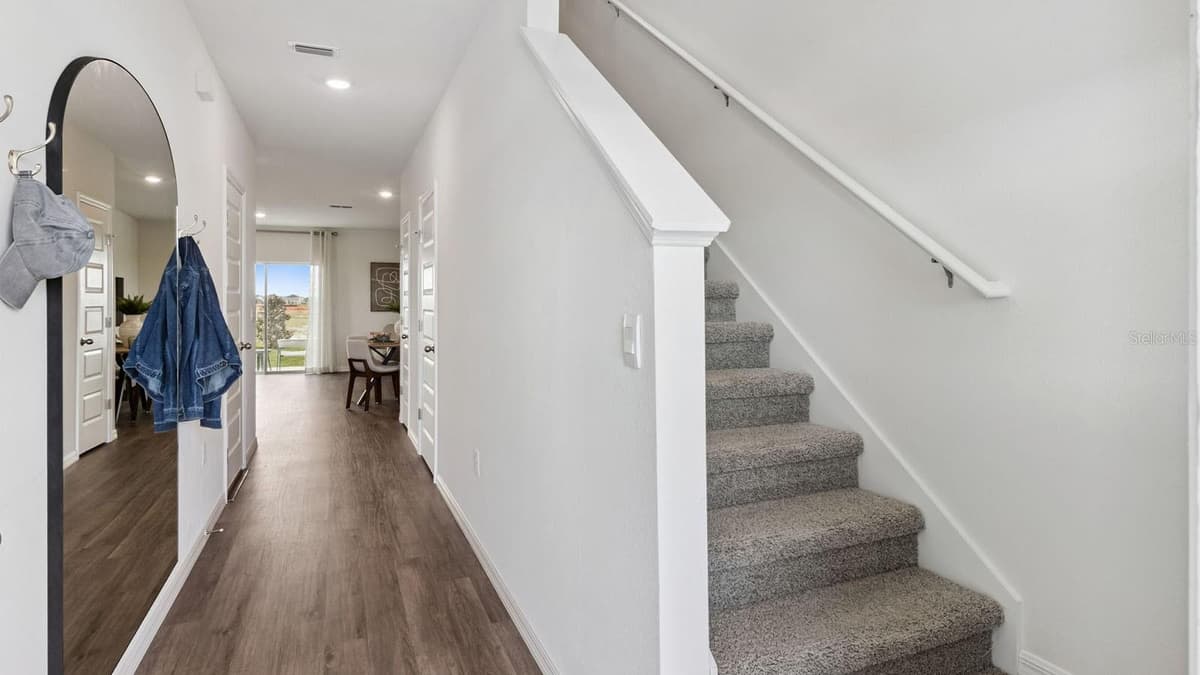 4288 BUTTERSCOTCH CIRCLE — photo 4 of 30