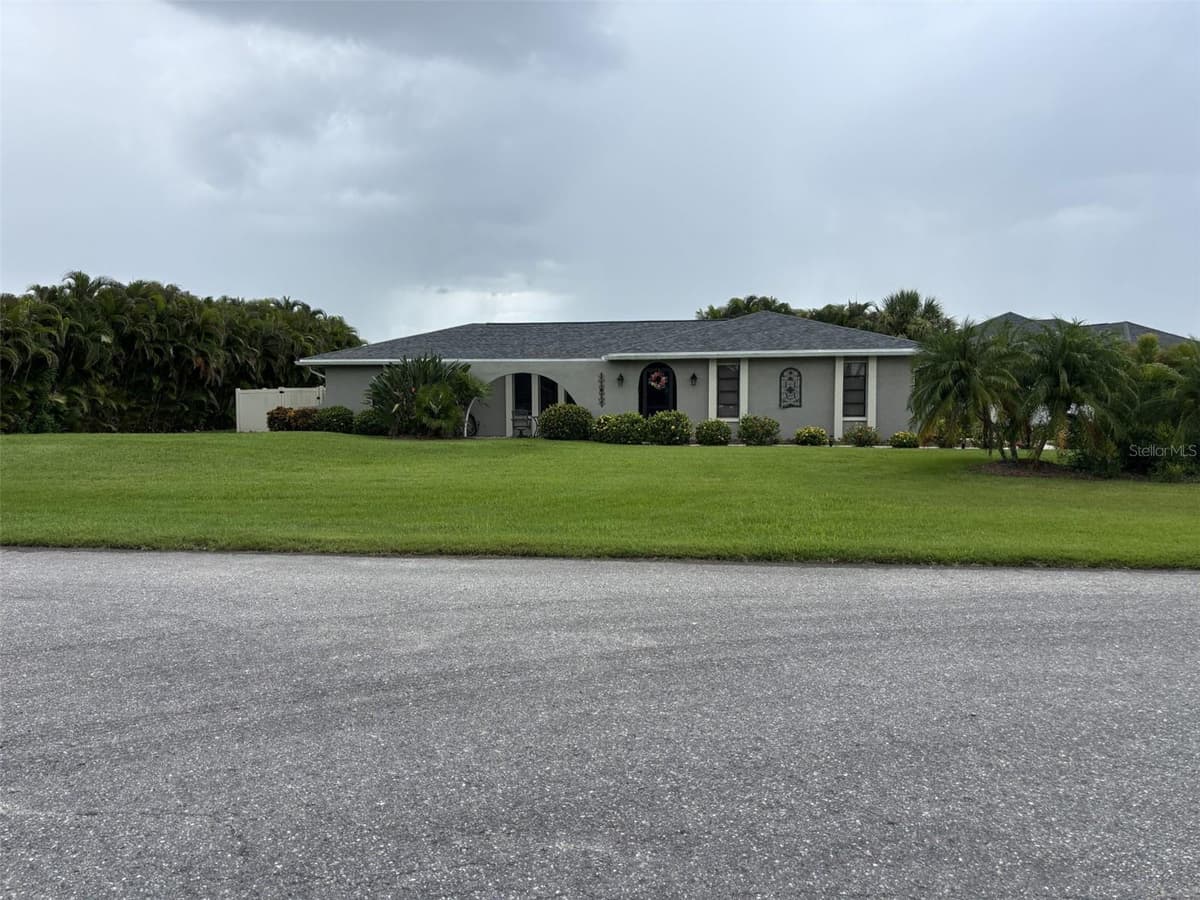 17071 WATERS EDGE CIRCLE — photo 1 of 34