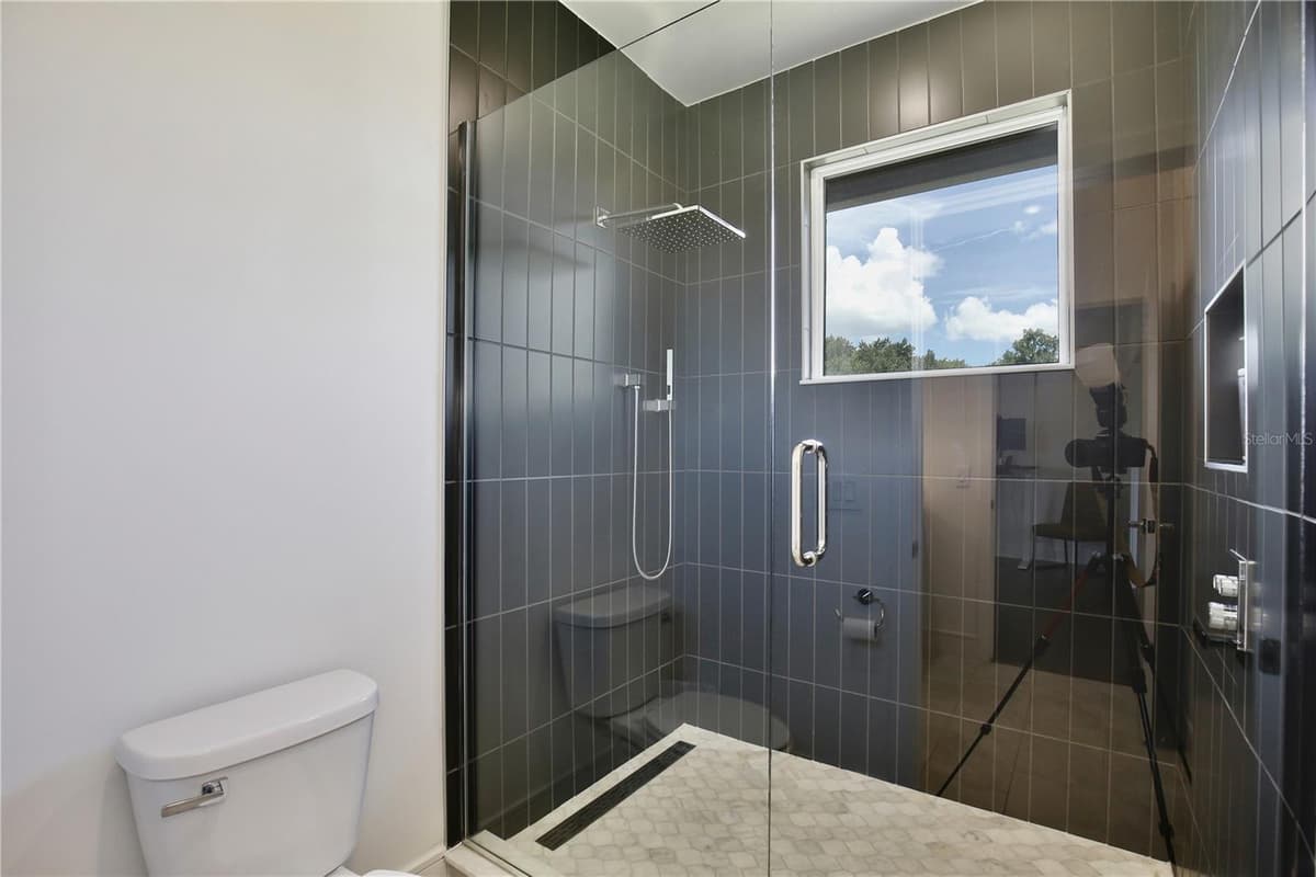 3008 KENSINGTON AVENUE — photo 38 of 70