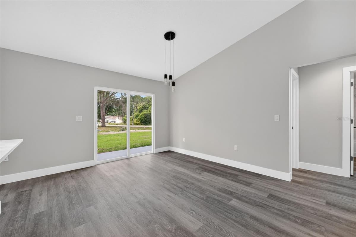 13932 104TH LANE — photo 18 of 35