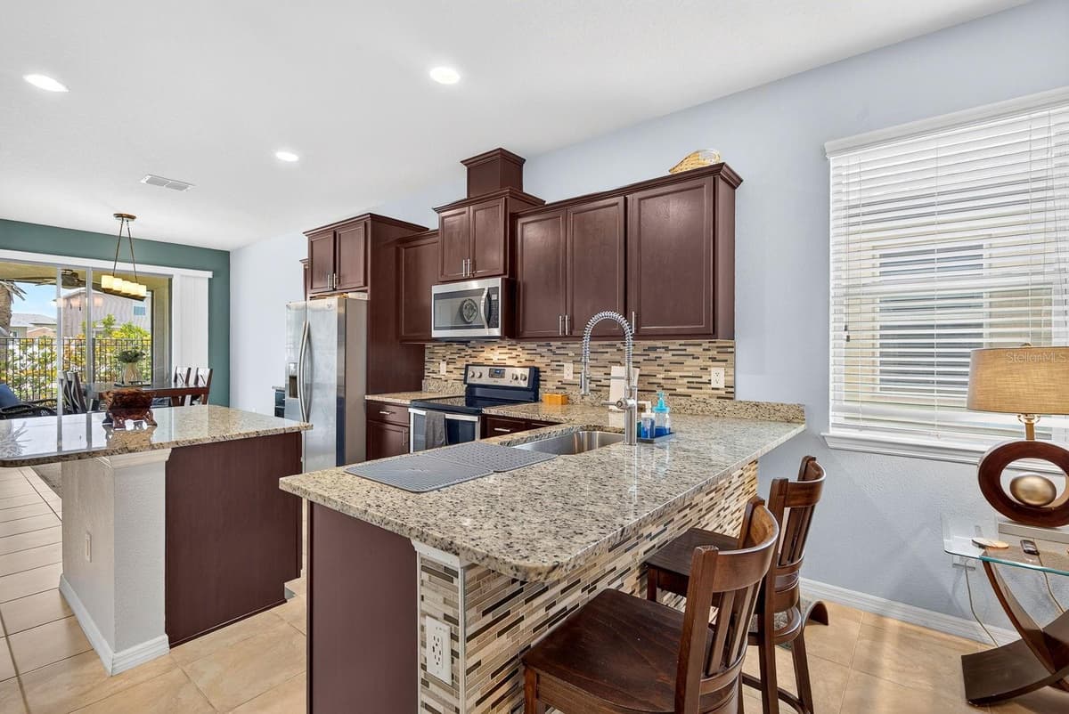 1407 CUSTER BAYOU STREET — photo 17 of 61