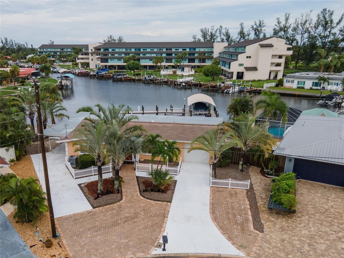 4223 ROYAL PALM DRIVE — photo 42 of 51