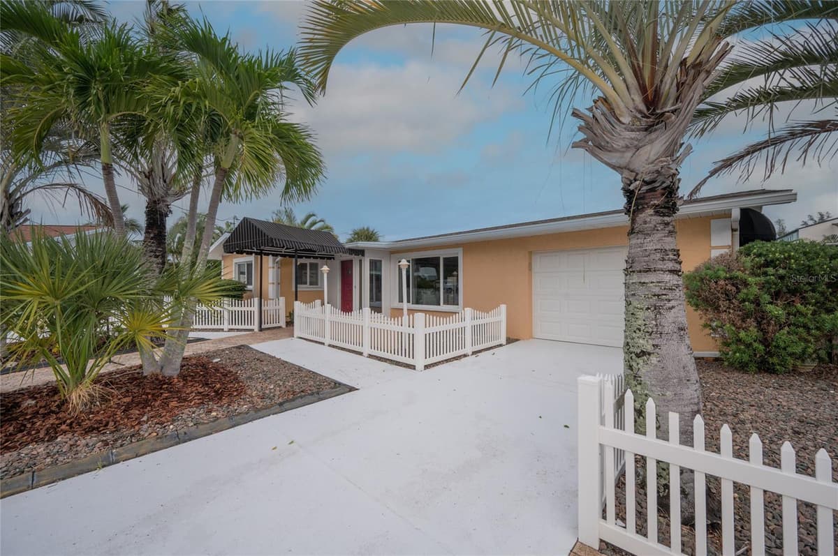 4223 ROYAL PALM DRIVE — photo 7 of 51