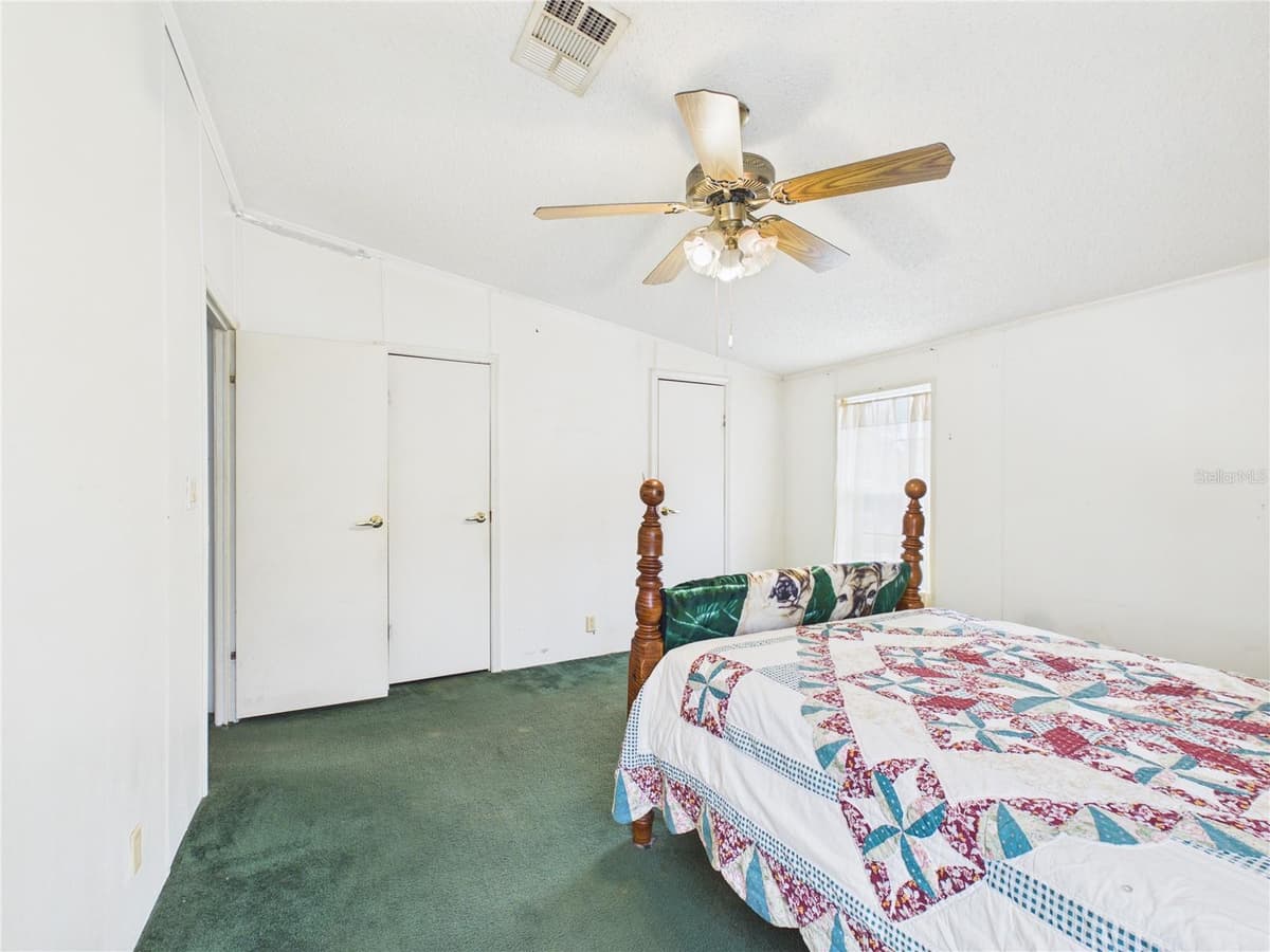 7085 RHODER POINT — photo 9 of 23
