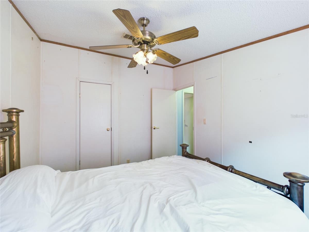 7085 RHODER POINT — photo 17 of 23