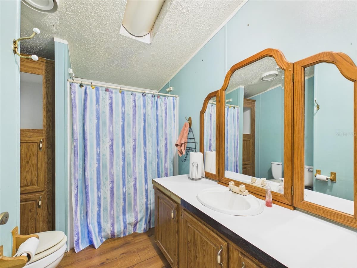 7085 RHODER POINT — photo 14 of 23