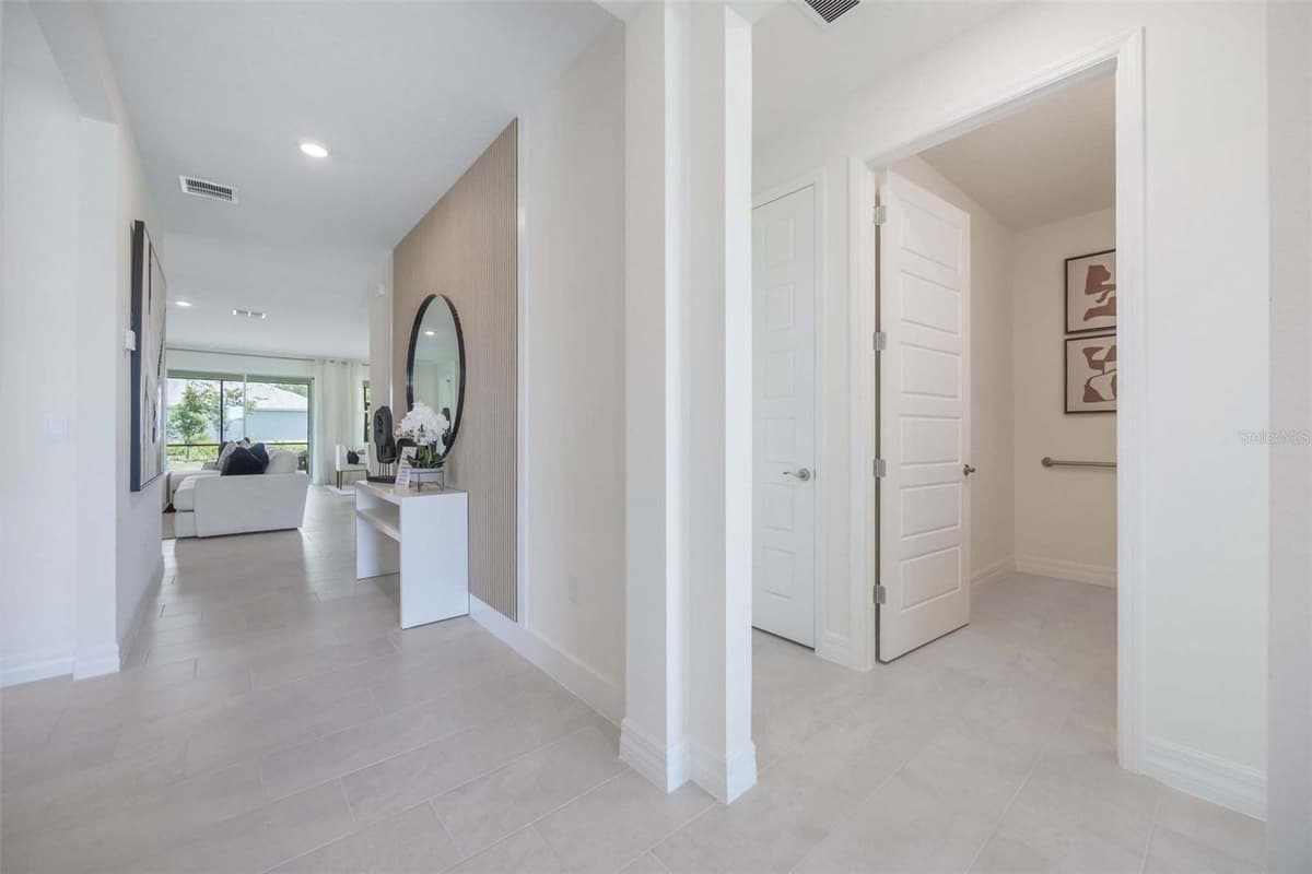3949 KENNEBUNK LOOP — photo 4 of 36