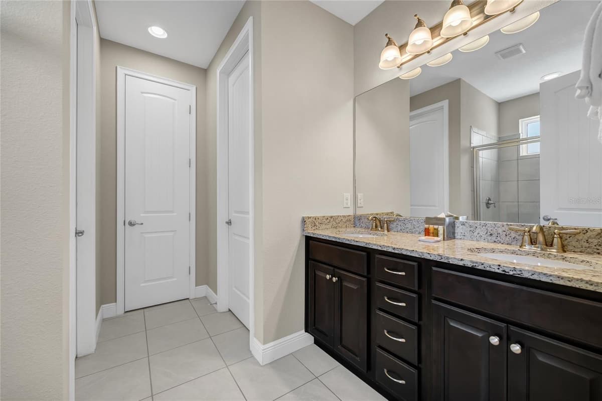 7708 GRABEN STREET — photo 17 of 46
