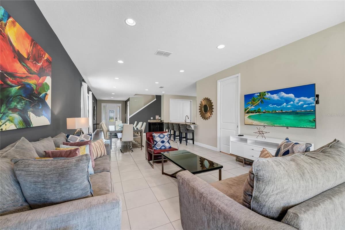 7708 GRABEN STREET — photo 3 of 46