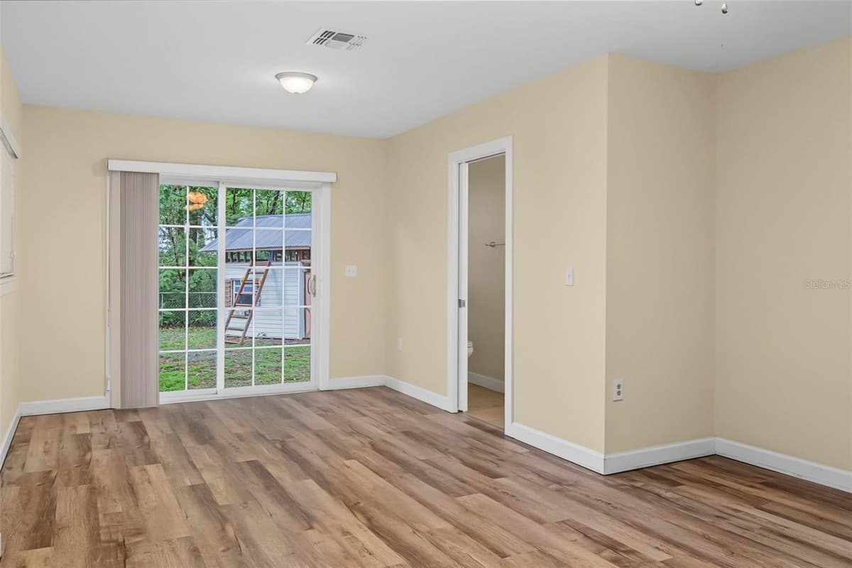 409 GULLEY AVENUE — photo 24 of 34
