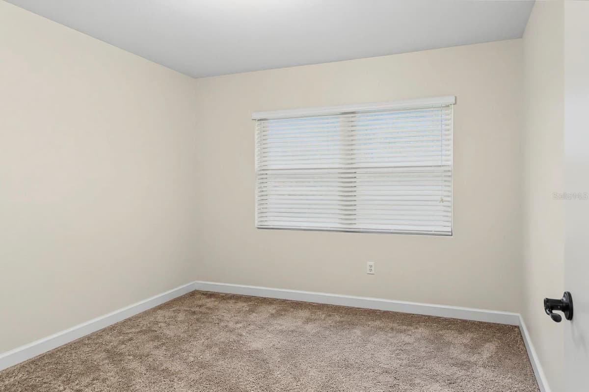 409 GULLEY AVENUE — photo 21 of 34