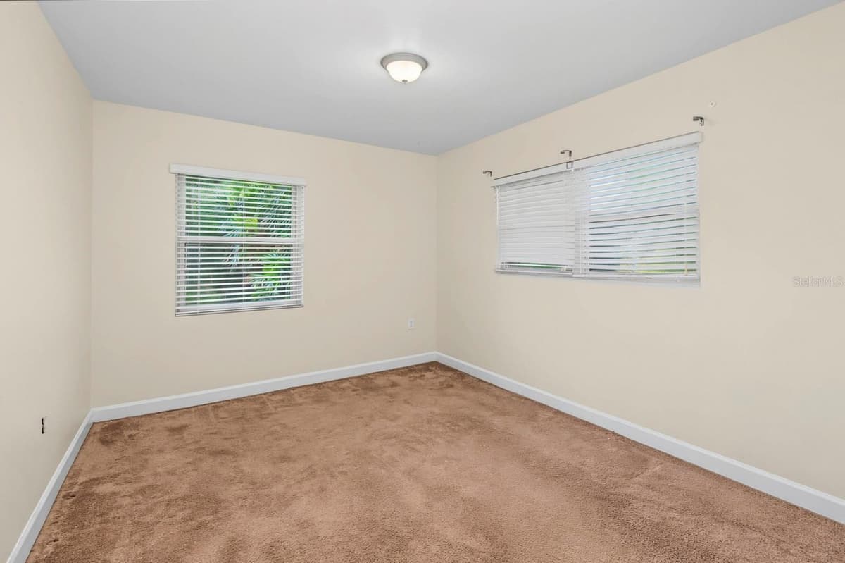 409 GULLEY AVENUE — photo 17 of 34