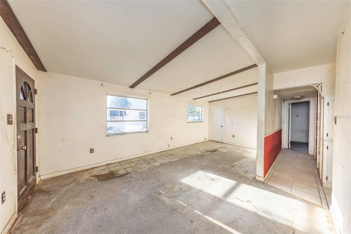 8528 92ND TERRACE — photo 6 of 18