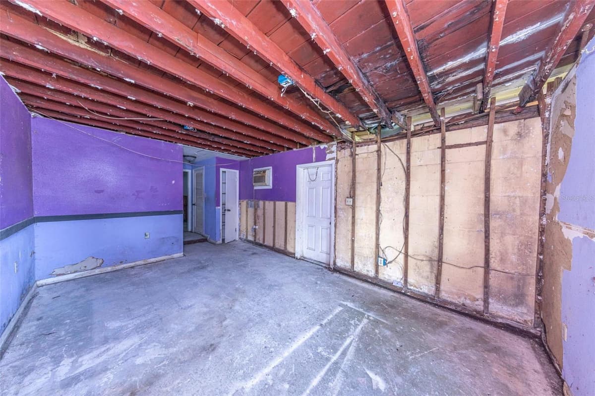8528 92ND TERRACE — photo 17 of 18