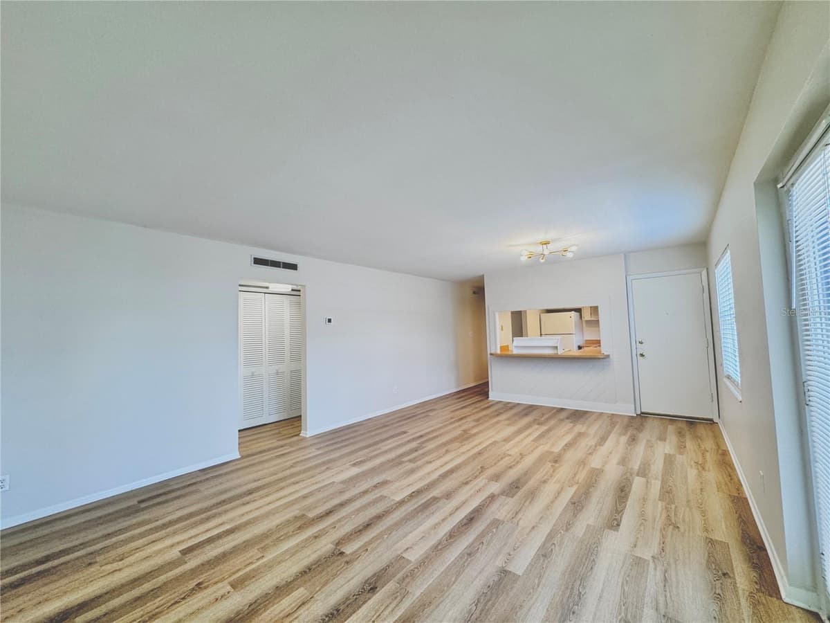 1000 SEMORAN BOULEVARD — photo 7 of 22