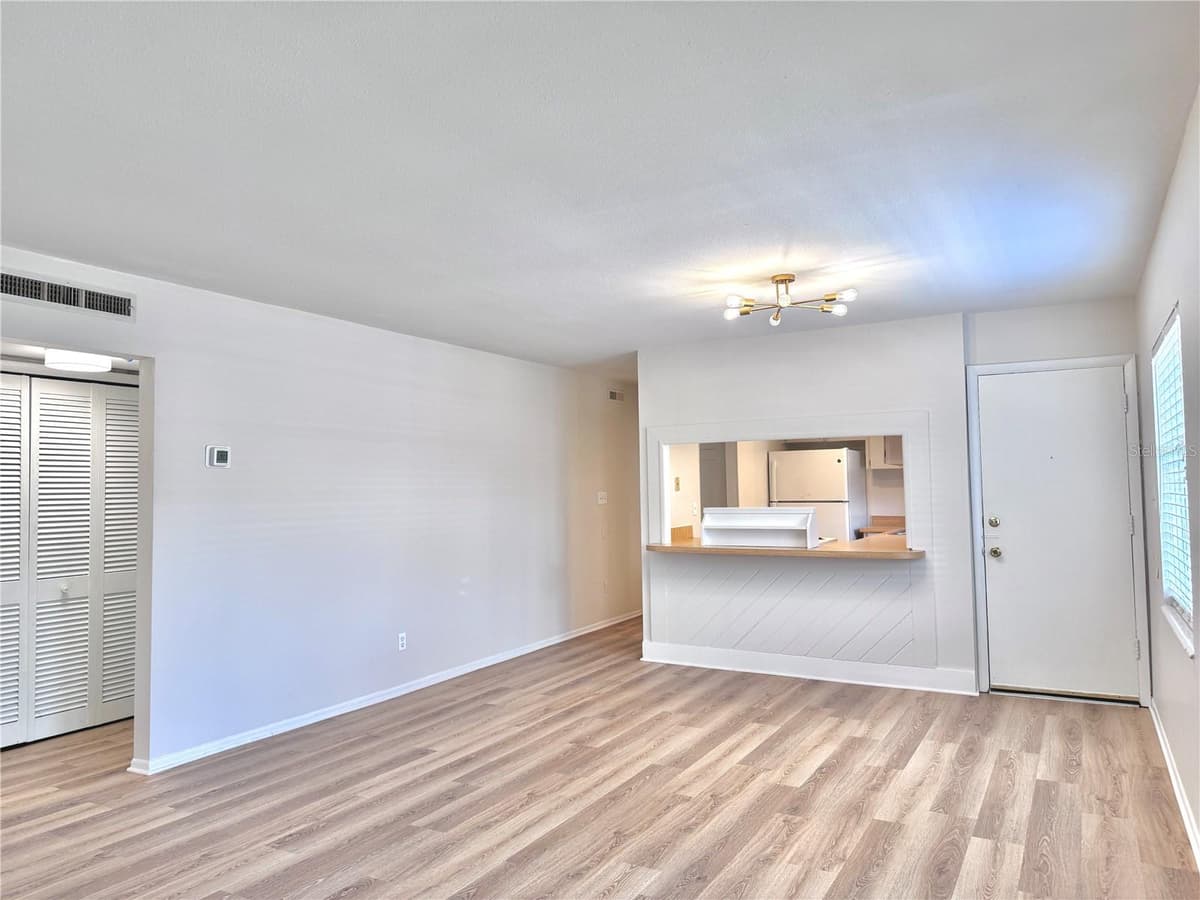 1000 SEMORAN BOULEVARD — photo 9 of 22