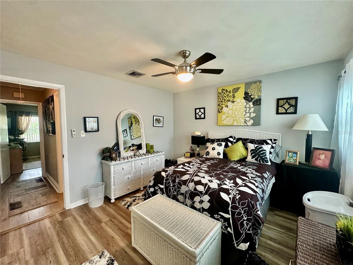 790 AVENUE Q — photo 18 of 25