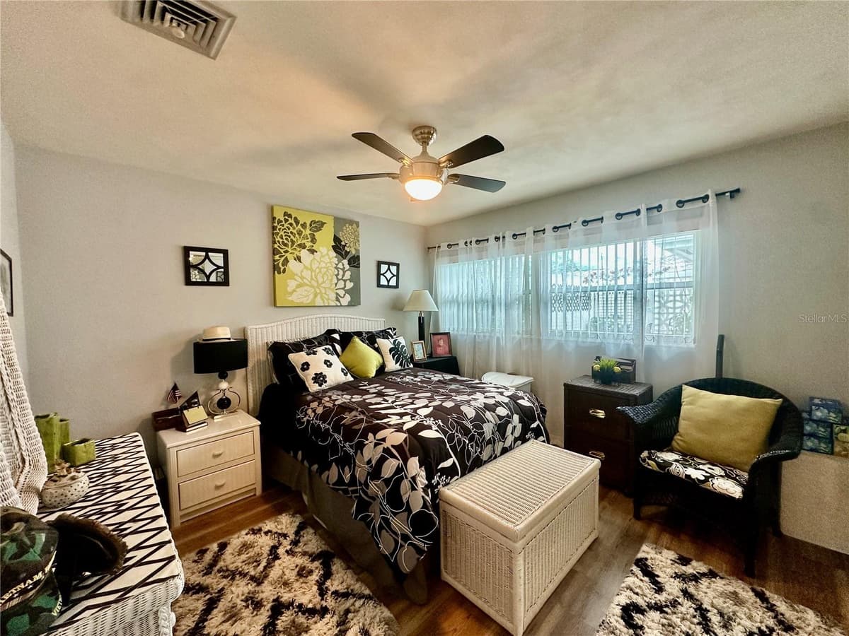 790 AVENUE Q — photo 17 of 25
