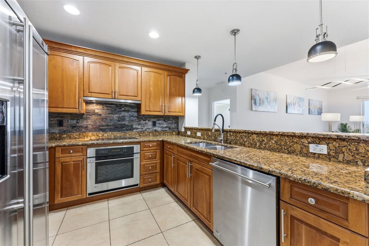 628 CLEVELAND STREET — photo 14 of 53