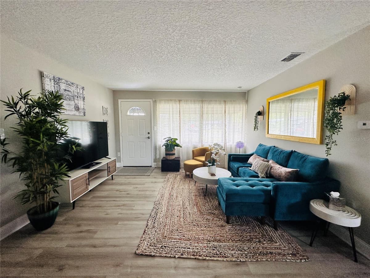 1886 CLEMATIS LANE — photo 5 of 29