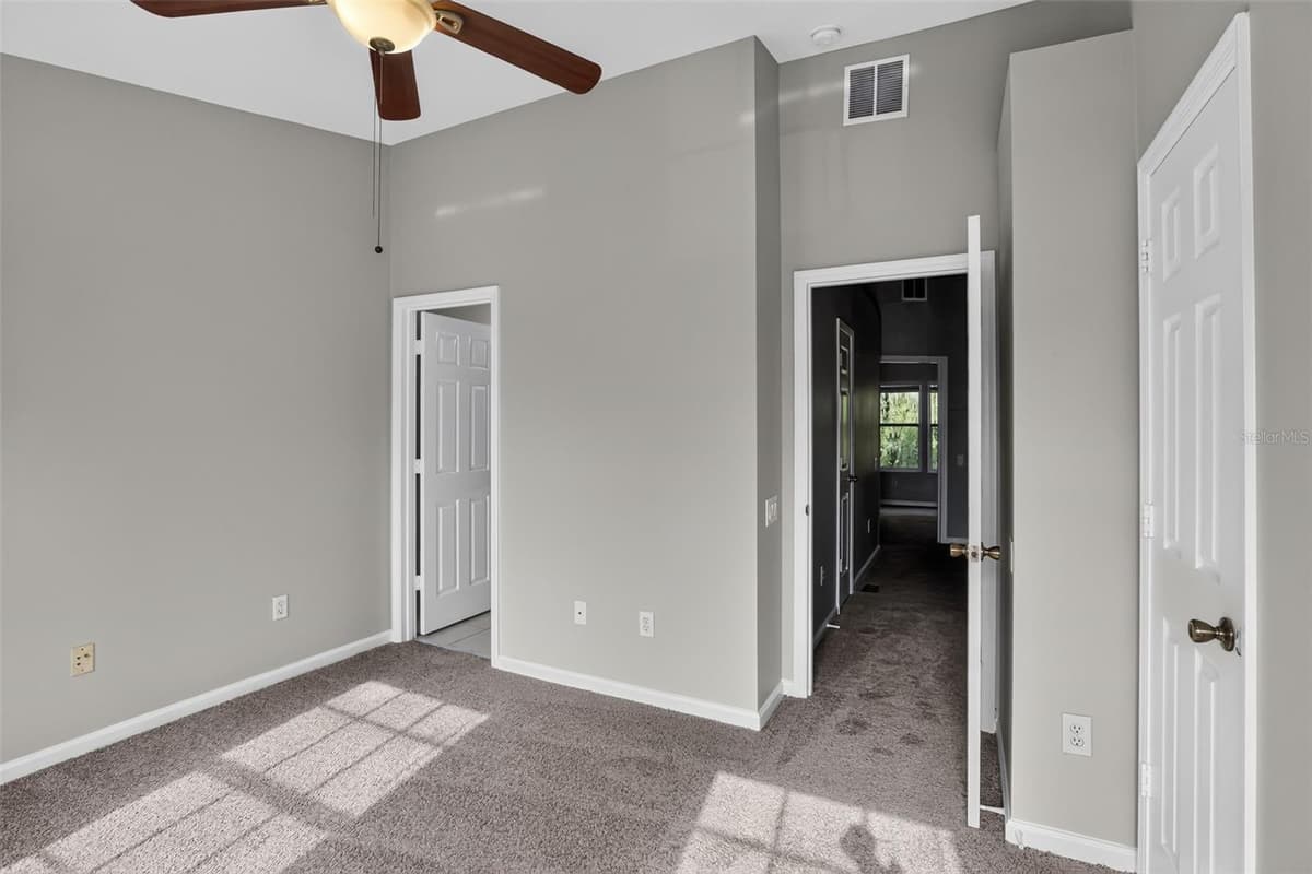866 VINELAND PLACE — photo 20 of 30