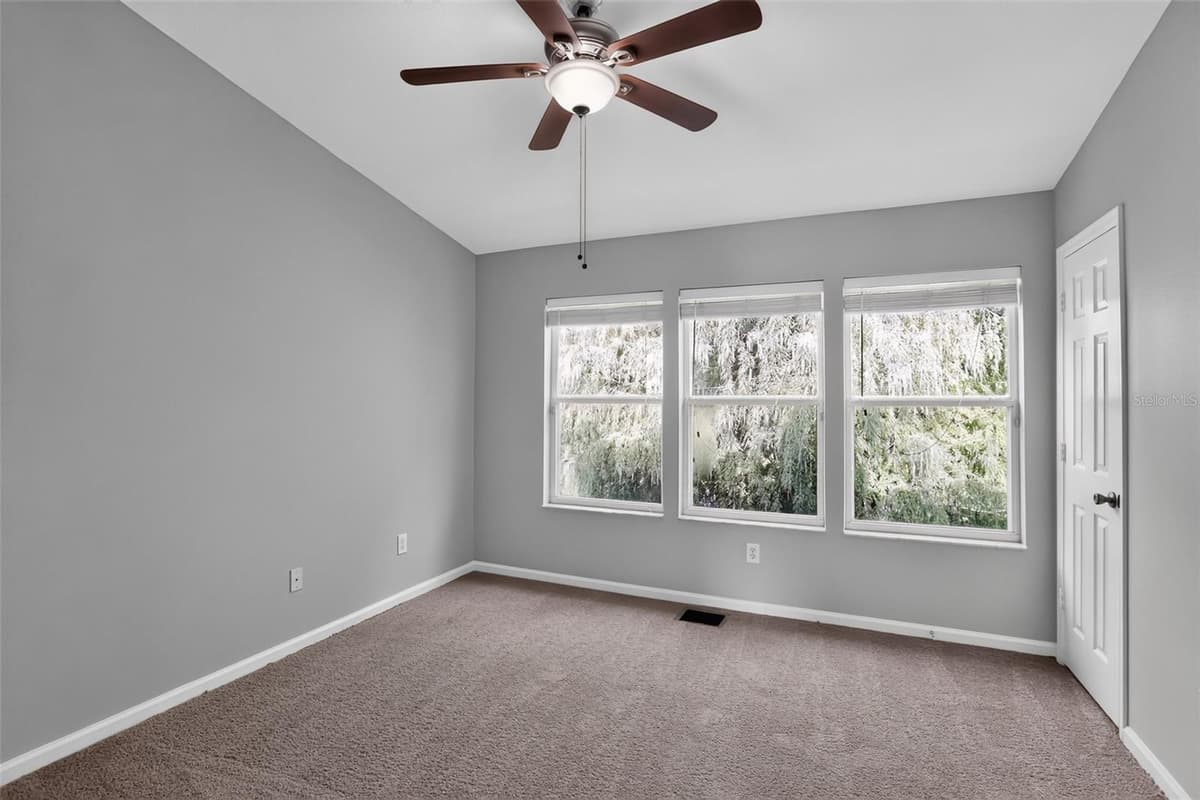 866 VINELAND PLACE — photo 16 of 30