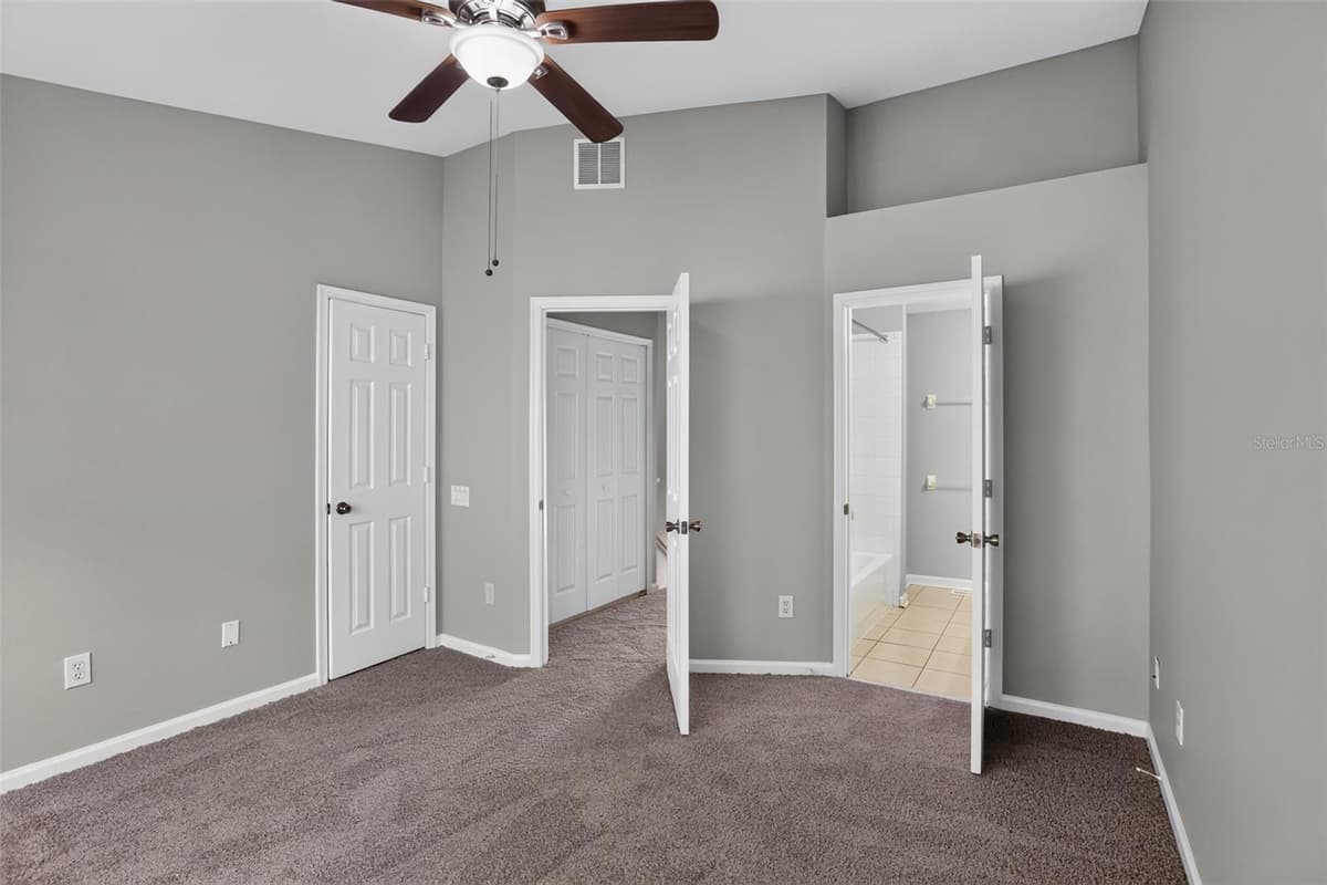 866 VINELAND PLACE — photo 13 of 30