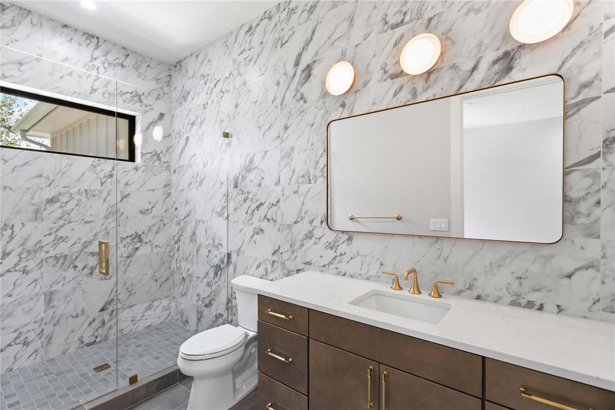 5003 POE AVENUE — photo 68 of 81
