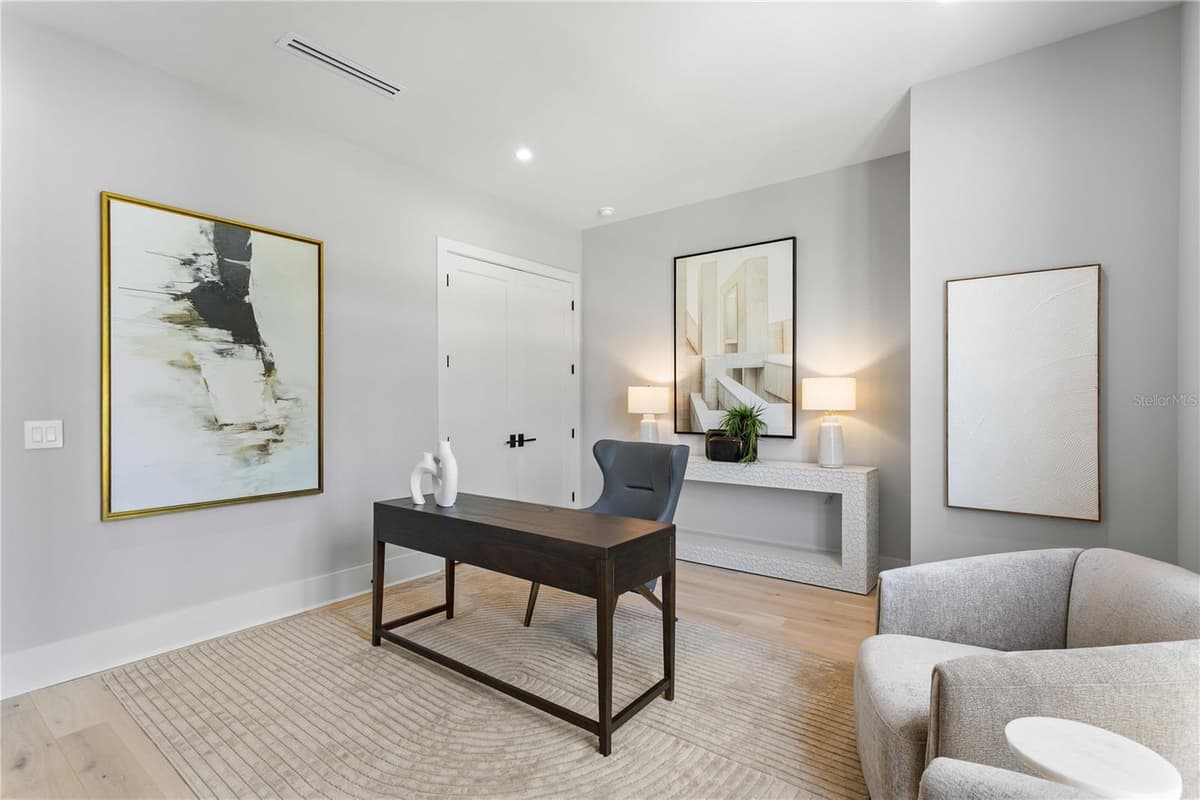 5003 POE AVENUE — photo 12 of 81