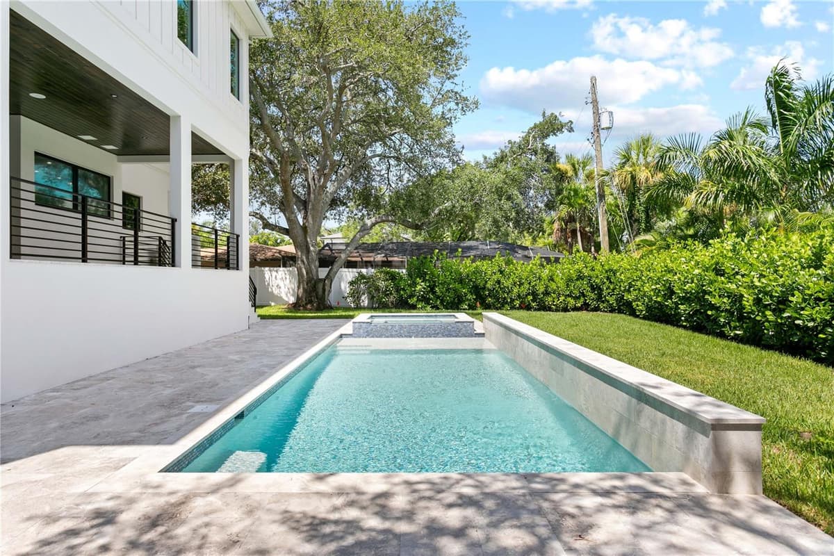 5003 POE AVENUE — photo 80 of 81