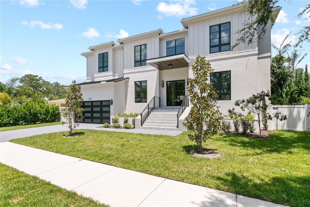 5003 POE AVENUE — photo 3 of 81