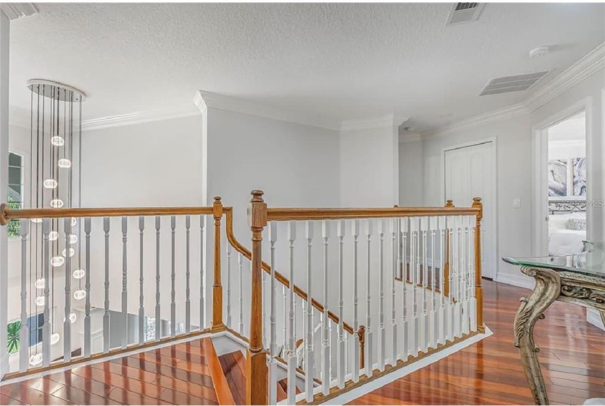 6527 BAYBORO COURT — photo 6 of 37