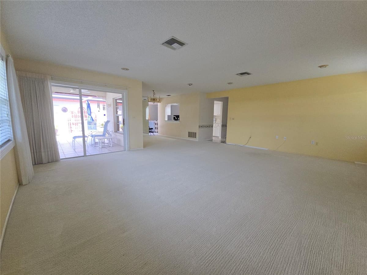 6601 11TH AVENUE — photo 9 of 22
