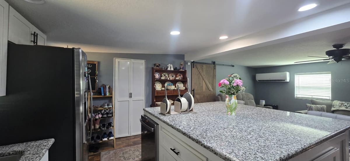 45506 MAGNOLIA STREET — photo 10 of 28