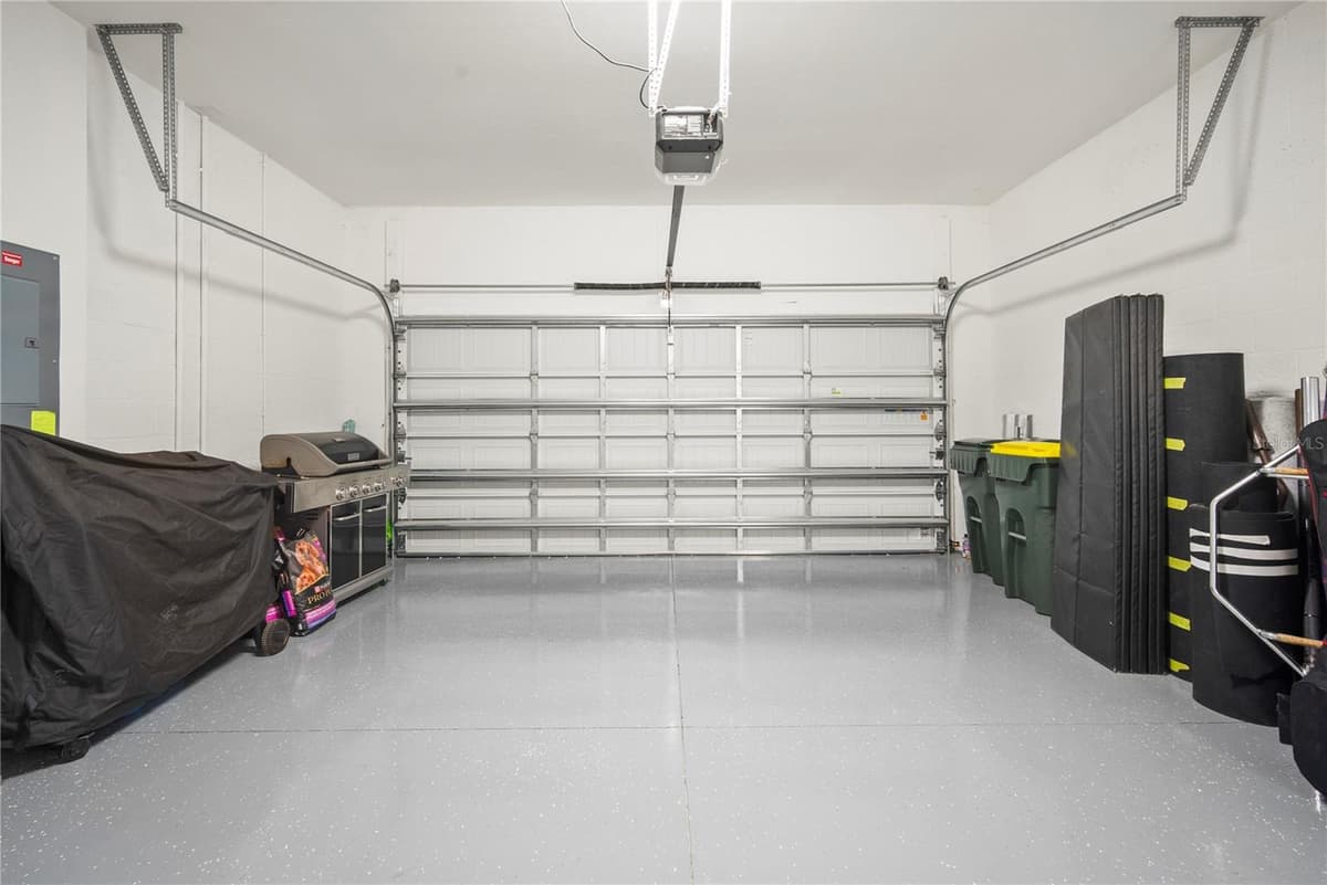 15916 SUGAR HILL DRIVE — photo 35 of 47