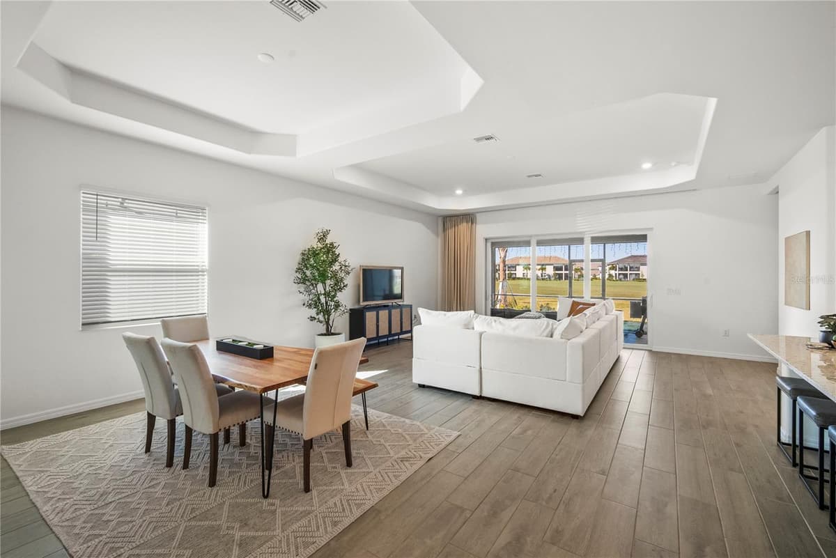 15916 SUGAR HILL DRIVE — photo 2 of 47