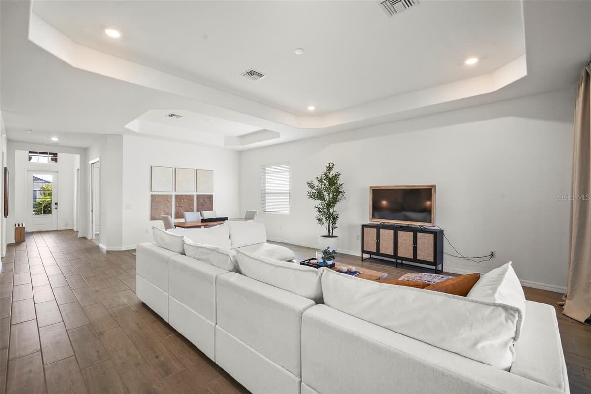 15916 SUGAR HILL DRIVE — photo 17 of 47