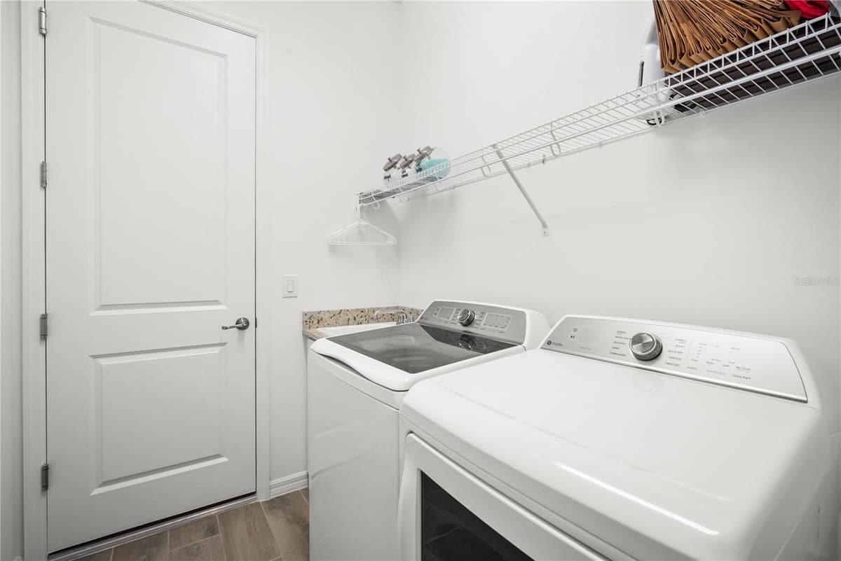 15916 SUGAR HILL DRIVE — photo 32 of 47