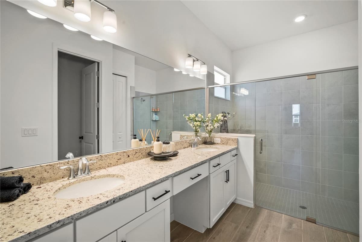 15916 SUGAR HILL DRIVE — photo 33 of 47