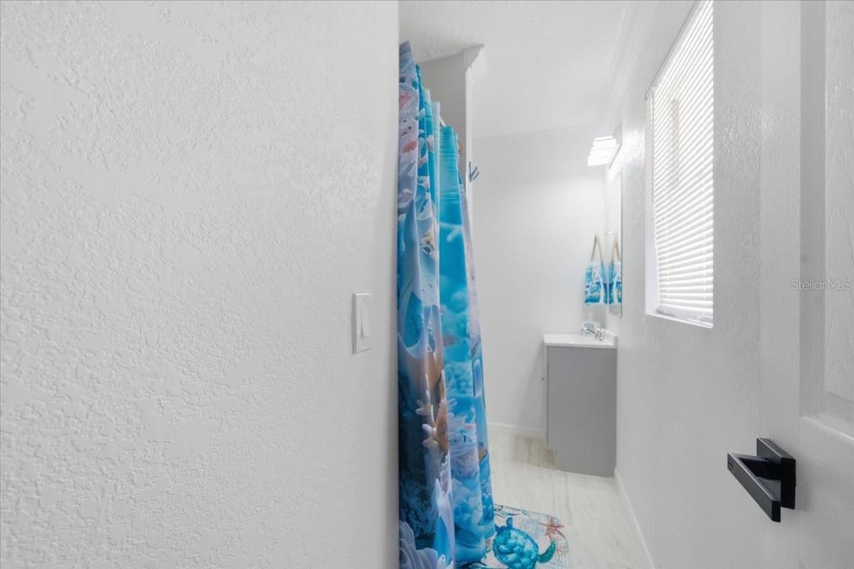 3385 HOLLY SPRINGS DRIVE — photo 32 of 55