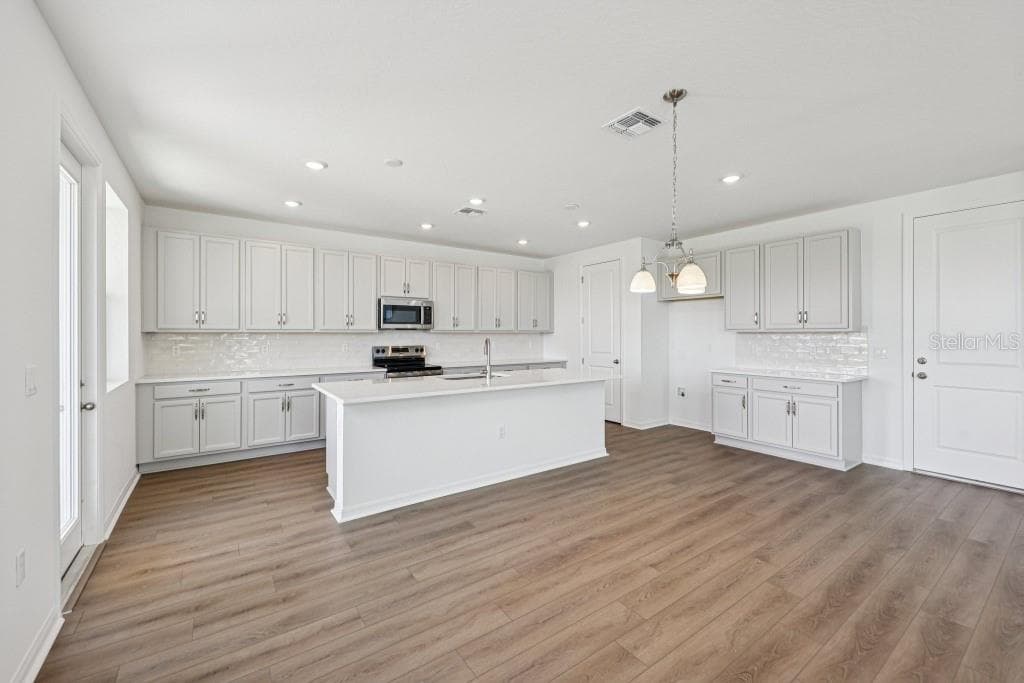 17631 LAKE STAR ROAD — photo 16 of 41