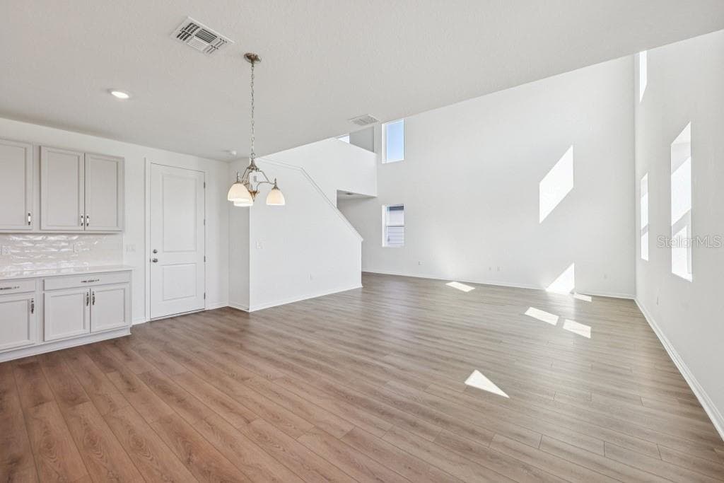 17631 LAKE STAR ROAD — photo 9 of 41