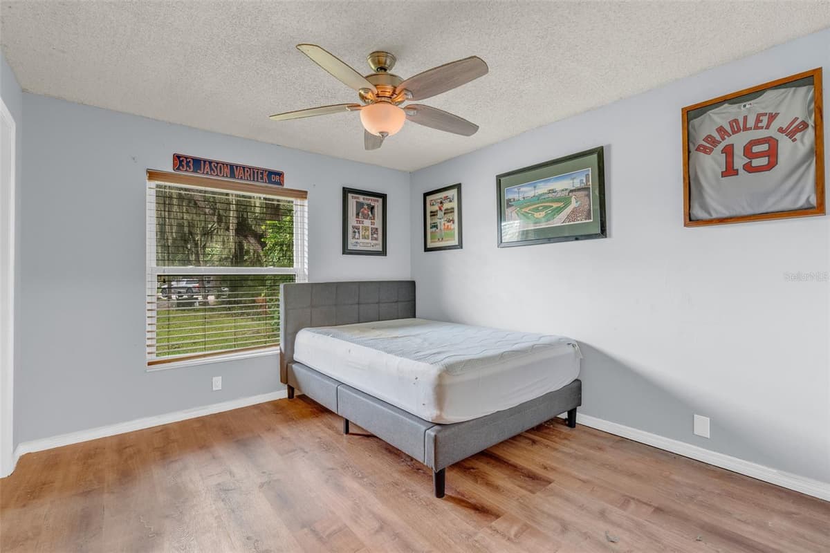 130 SLADE DRIVE — photo 17 of 29