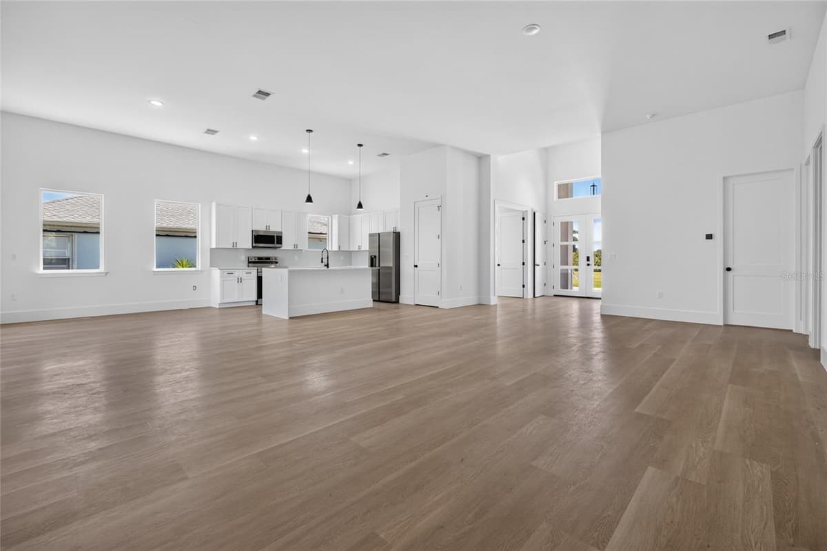 15809 MELPORT CIRCLE — photo 11 of 59