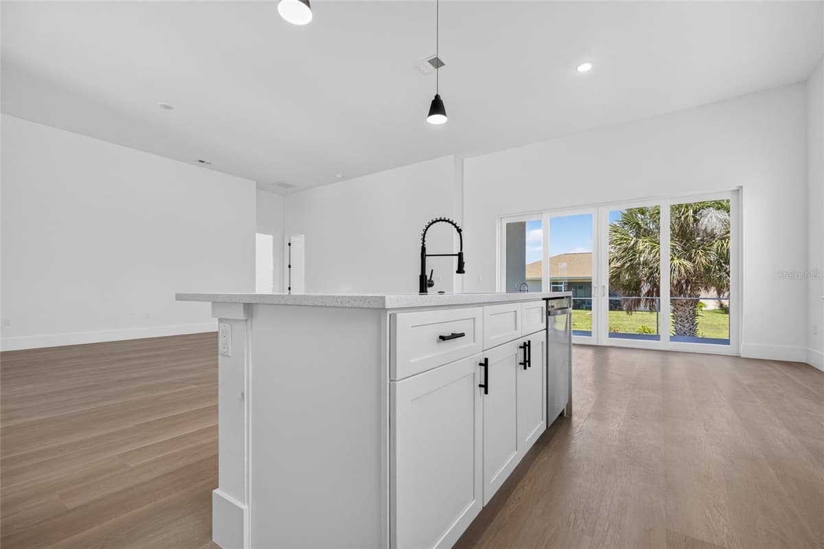 15809 MELPORT CIRCLE — photo 15 of 59