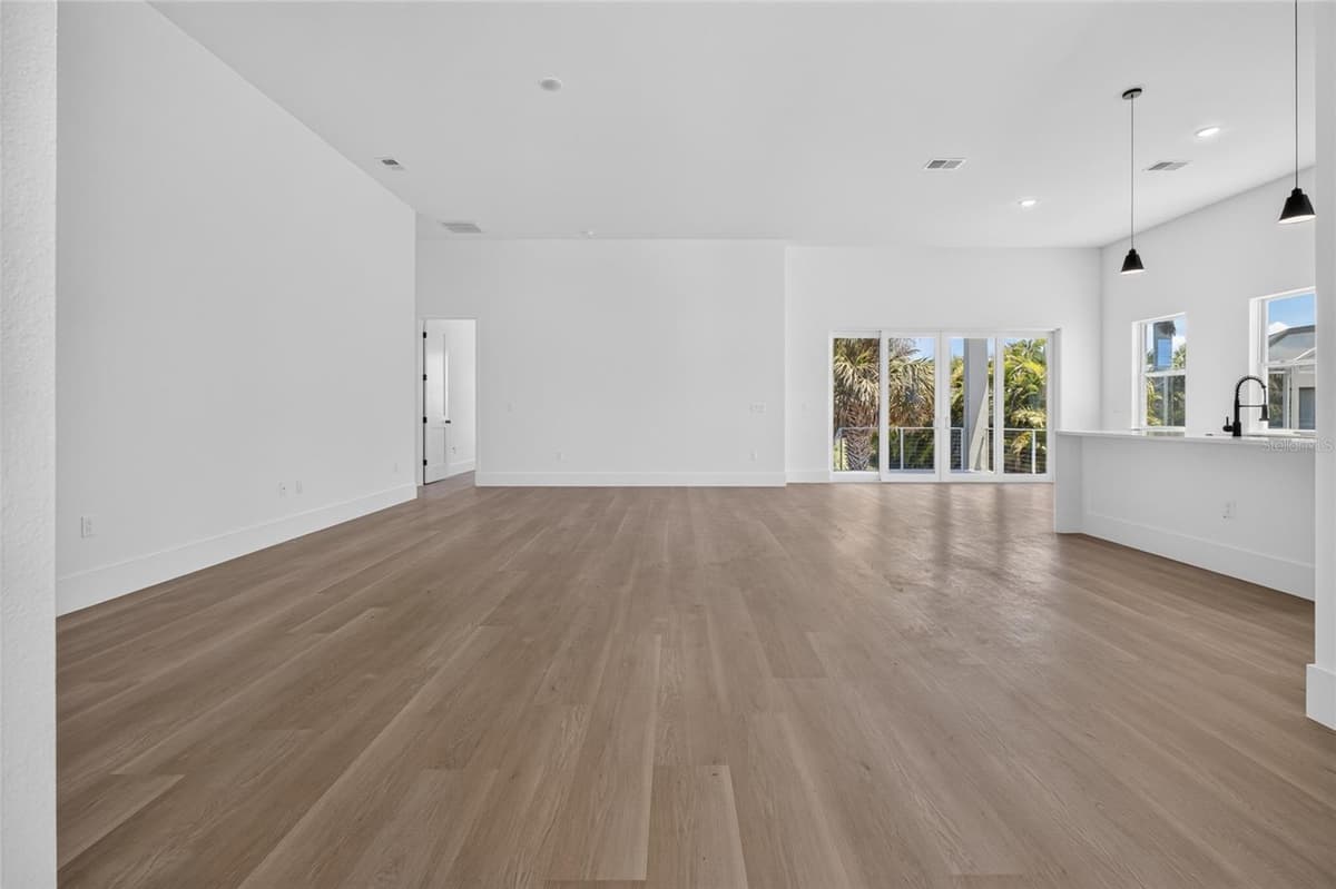 15809 MELPORT CIRCLE — photo 13 of 59