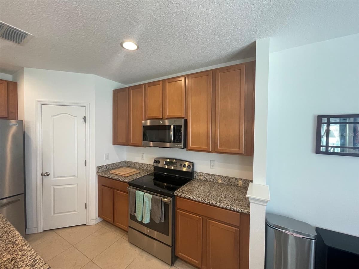 10723 CLOVER WALK DRIVE — photo 26 of 82