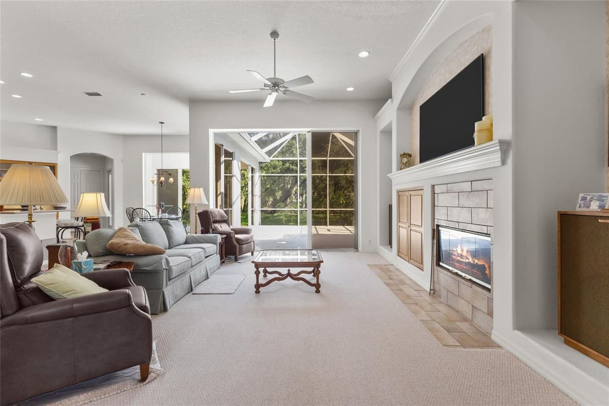 2686 DICK WILSON DRIVE — photo 6 of 39