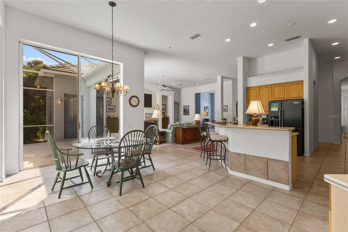 2686 DICK WILSON DRIVE — photo 18 of 39